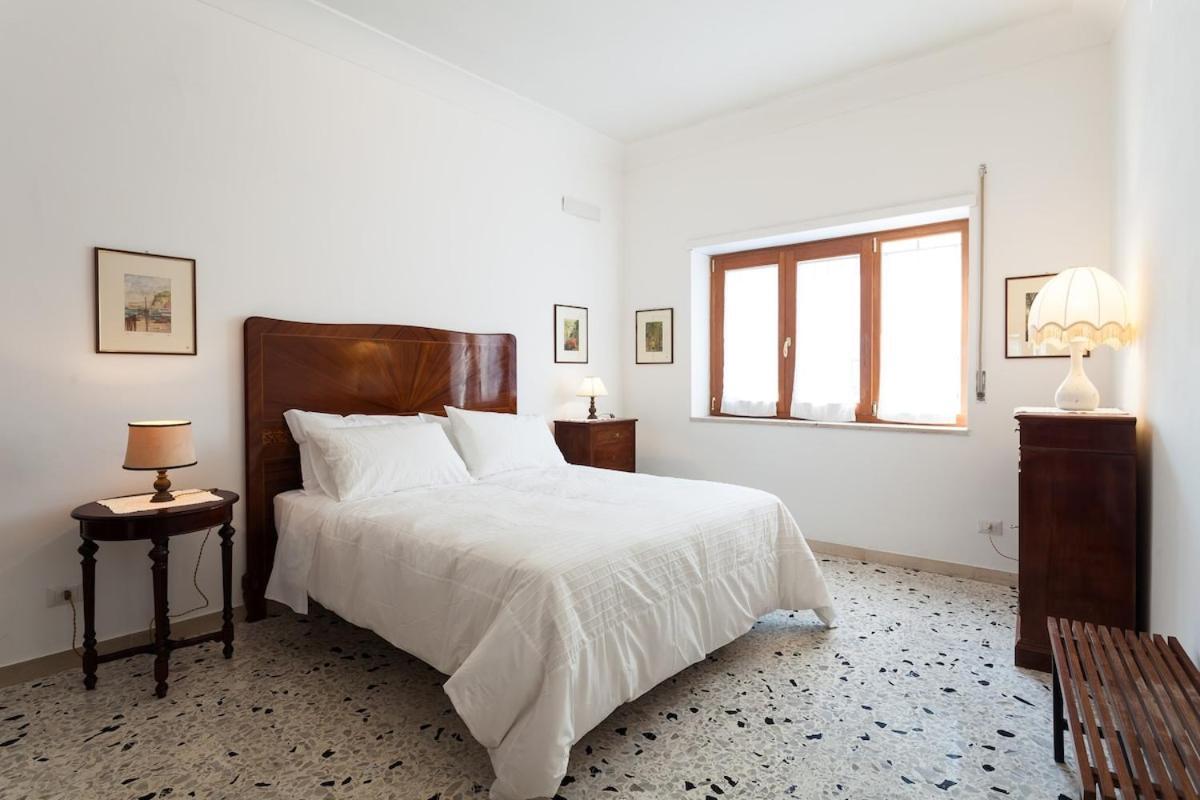 Casa Nina Apartment ซอร์เรนโต ภายนอก รูปภาพ
